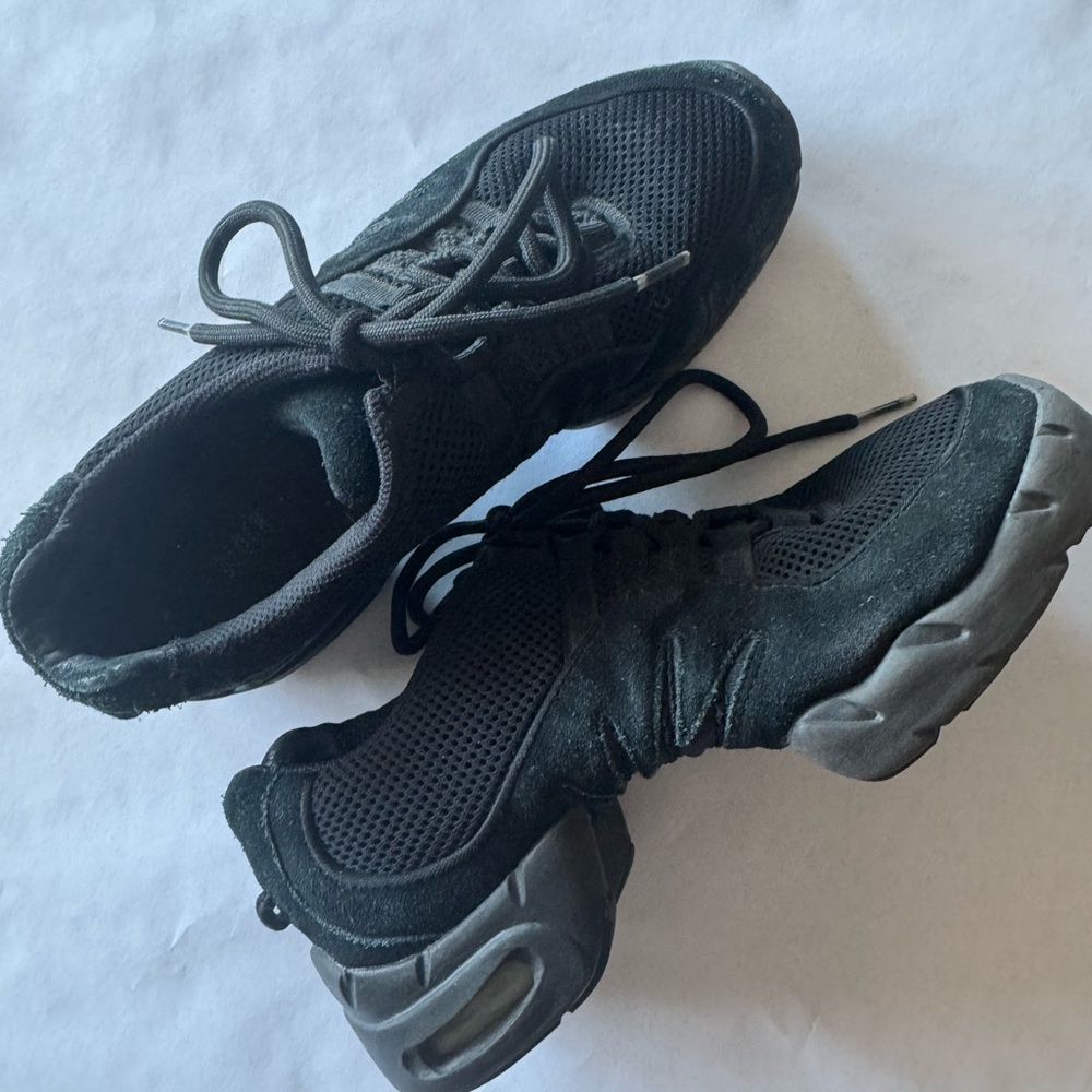 Bloch Black Mesh and Suede Dance Shoes Ladies size 9
